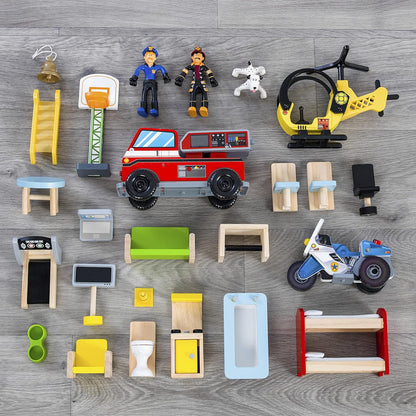 Wooden play set, 3 levels, with 26 accessories, folds for storage