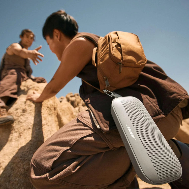 Bose SoundLink Flex Portable Bluetooth Speaker (2nd Gen), Portable Outdoor Speaker with Hi-Fi Audio, Up to 12 Hours Battery Life, Waterproof and Dustproof